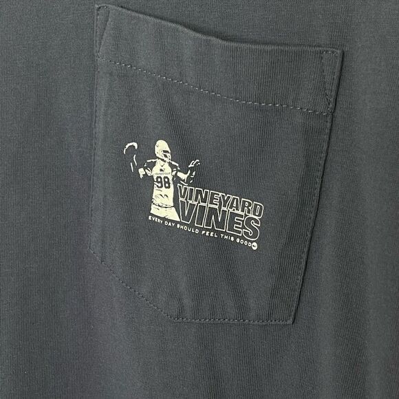 Vineyard Vines “Every Day Should Feel This Good” Men’s long sleeve navy blue tee - Picture 3 of 7